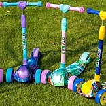 SCOOTER PARA NIÑOS MUSICAL Y CON LUCES FAST Y FUN