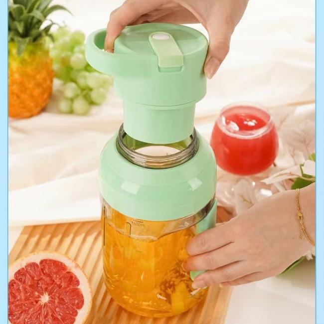 BOTELLA LICUADORA DE 1.5 LITROS PORTATIL RECARGABLE