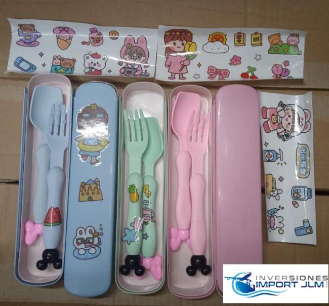 SET DE CUBIERTO x 2 UNIDADES CON ESTUCHE Y STICKER 2D 