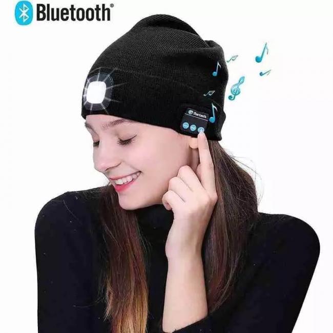 GORRO CON BLUETOOTH Y LUZ LED RECARGABLE